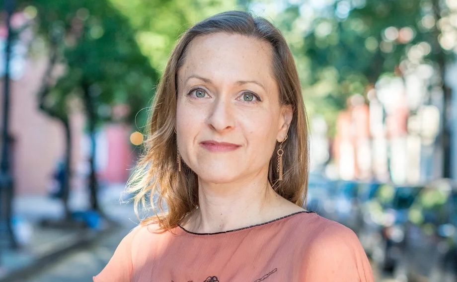 «Люди продовжують творити історію, коли відпочивають»: інтерв’ю з історикинею Емі Чазкел