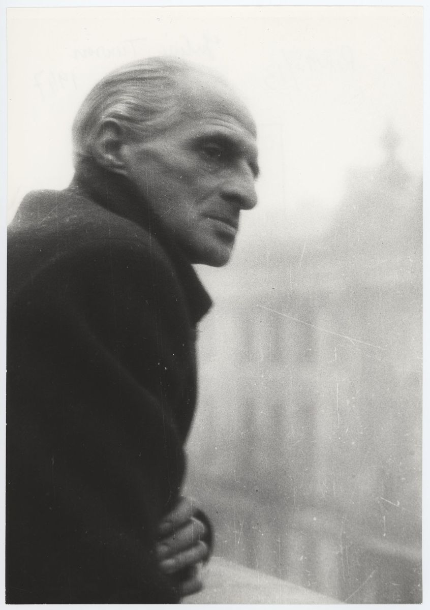 Julia Pirotte. A portrait of Julian Tuwim, a prominent Polish poet, 1947 / Jewish Historical Institute