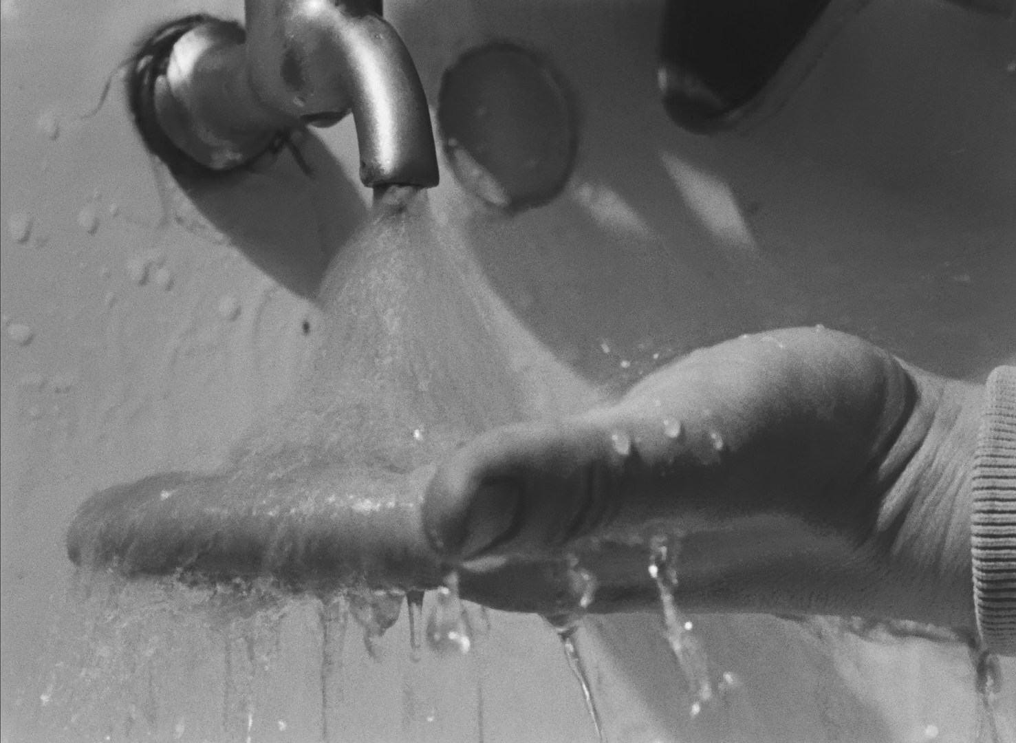 A film still from Kira Muratova's <i>Brief Encounters</i> (1967)