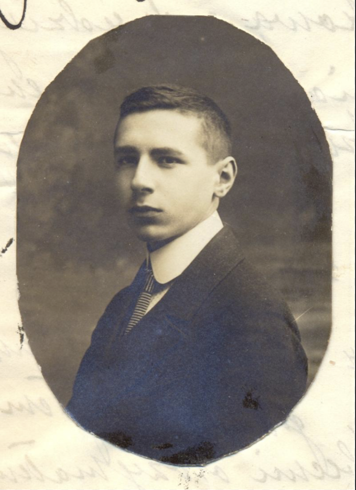 Міхал Калецький, фото зі студентського посвідчення, 1920 / Архів Варшавського університету